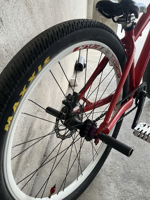 Dirt jump/ wheeling bike