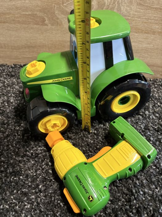 Traktor plastikowy John Deere