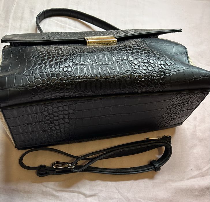 Mala estruturada Parfois efeito cobra. Nova