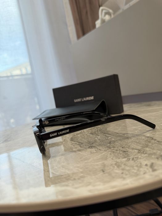 Stylowe okulary przeciwsłoneczne