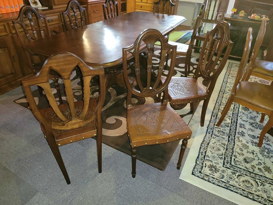 Cadeiras de sala em madeira e couro - óptimo estado