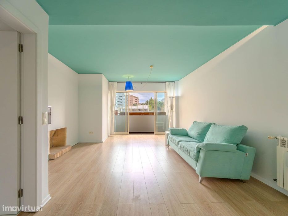 Arrendamento Apartamento T1 com Lugar Garagem a escassos metros da Ave