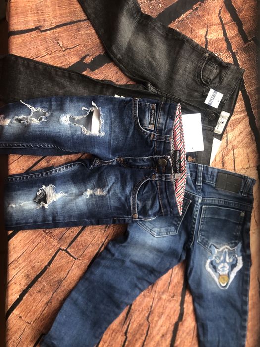 Лот брендових джинсів для хлопчика на 3 роки