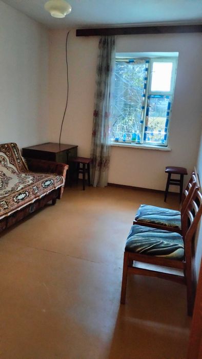 Продається садиба  - дім 2 поверхи, гараж, басейн, чудовий ланшафт