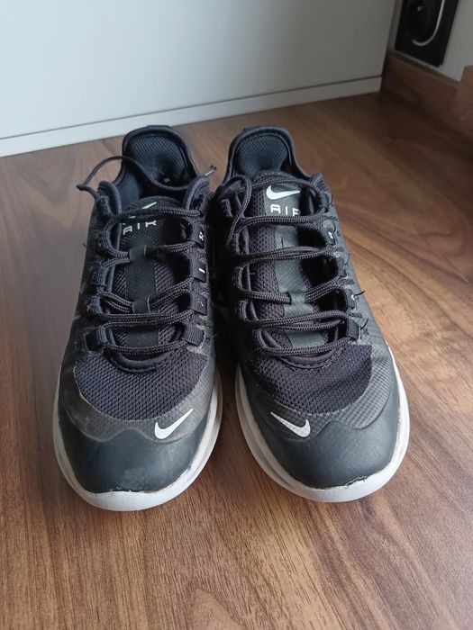 Buty dla chłopca NIKE czarne rozmiar 35,5