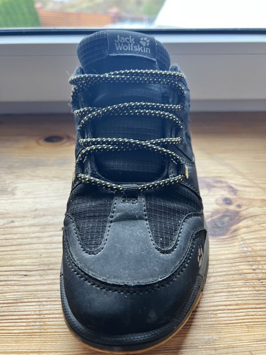 Кросівки jack wolfskin 38 розмір в хорошому стані