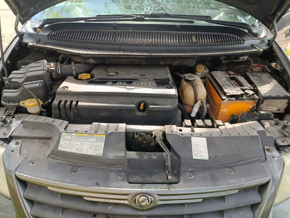 Chrysler Grand Voyager 2004 2,8AT. Добрий стан.
