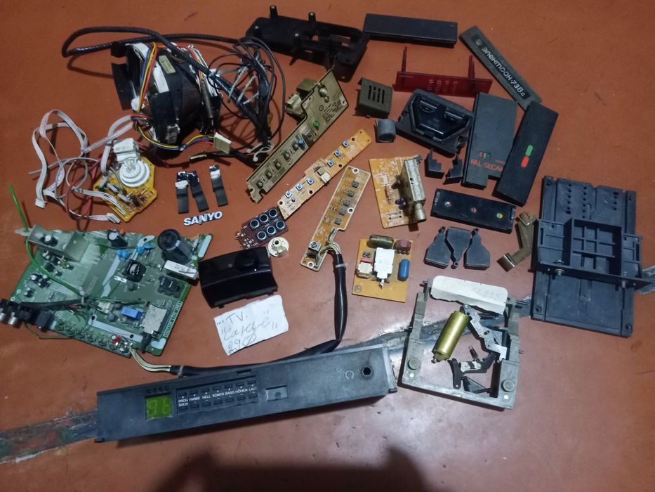 Набор запчастей от электроники (СССР и заруб.)