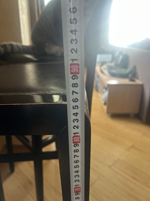 Стільці барні