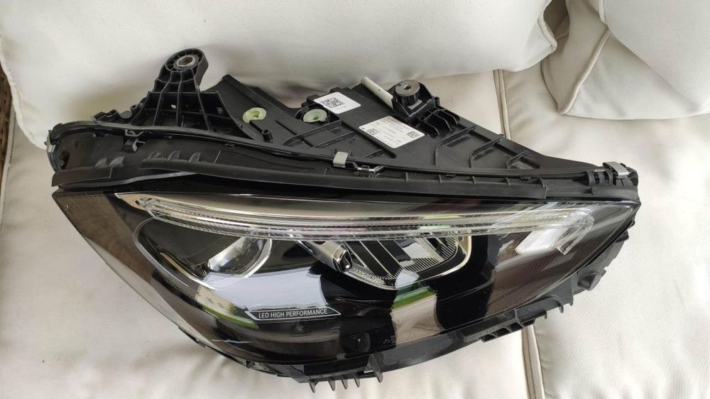 farol direito full Led performance Mercedes w206
