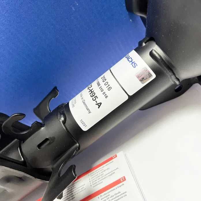 Амортизатор Передній Mercedes Vito W638/V-Class 1996-