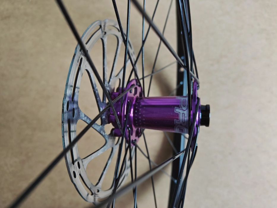 Вілсет/колеса 27,5" на осях 148*12/100*15 Shimano SLX / Marin.