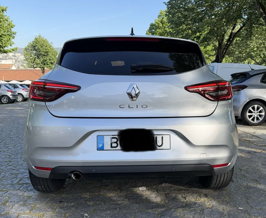 RENAULT CLIO 5 ano 2023