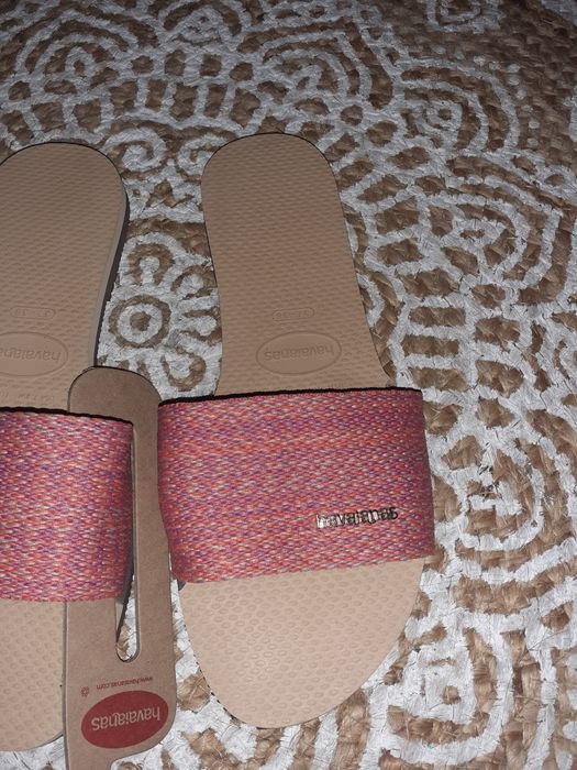 NOVO! Chinelos rosa Havaianas. Tamanho 37