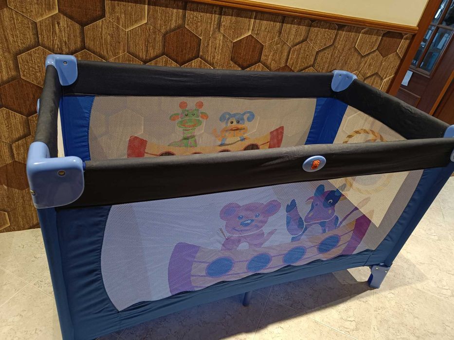 Berço de viagem criança