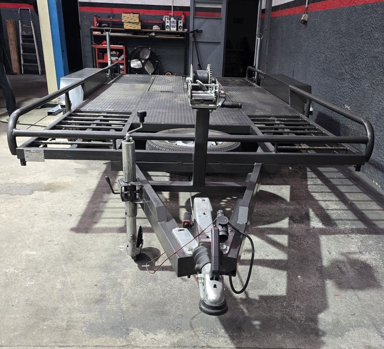 Reboque porta carros com documentos