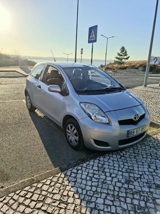 Toyota Yaris 1.0 VVT-i s/ar condicionado