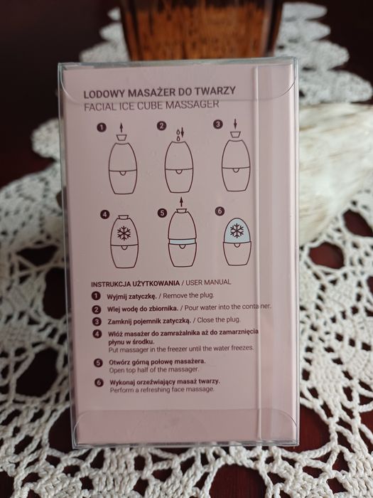 Lodowy masażer do twarzy
