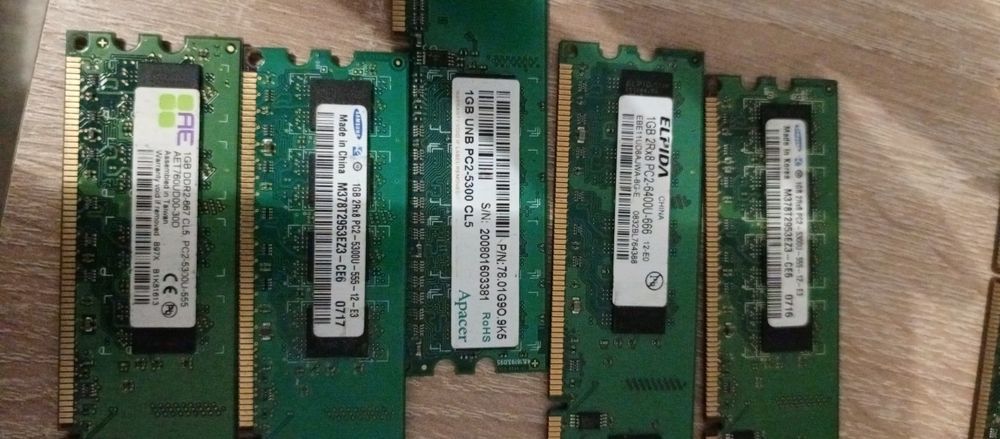 Оперативна пам'ять  ddr 2 800/667