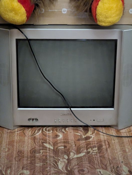 Телевізор Meridian PF-2102, робочий, з пультом