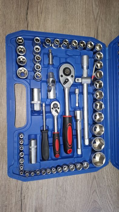 Набір інструментів 108 елементів в Кейсі