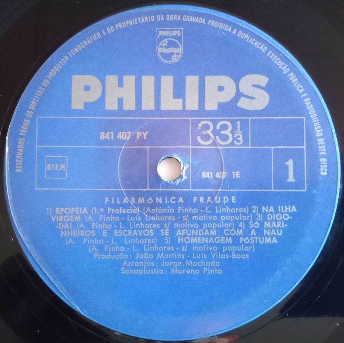 Filarmónica Fraude	- - - - -	Epopeia	- - - - -	LP