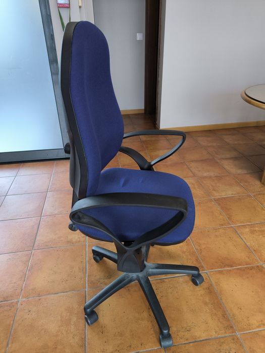 Cadeira Azul Operacional