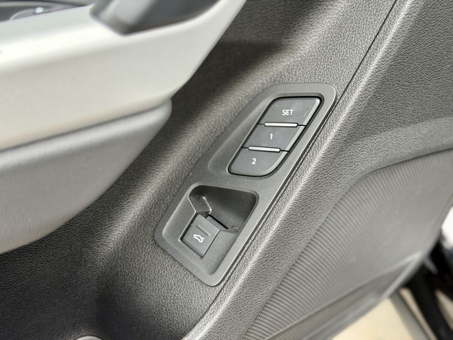 Audi Q3 2024 VIN WA1DECF38R1098590 фото оголошення 9 з 24