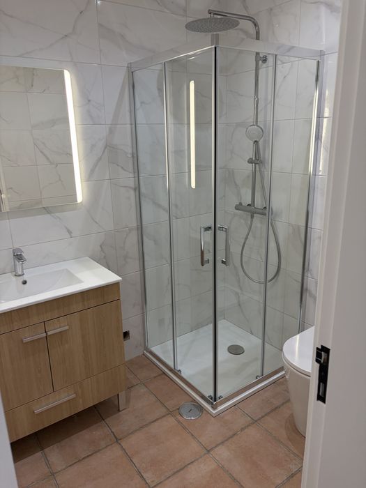 Apartamento t2 ao pe da universidade das gambelas