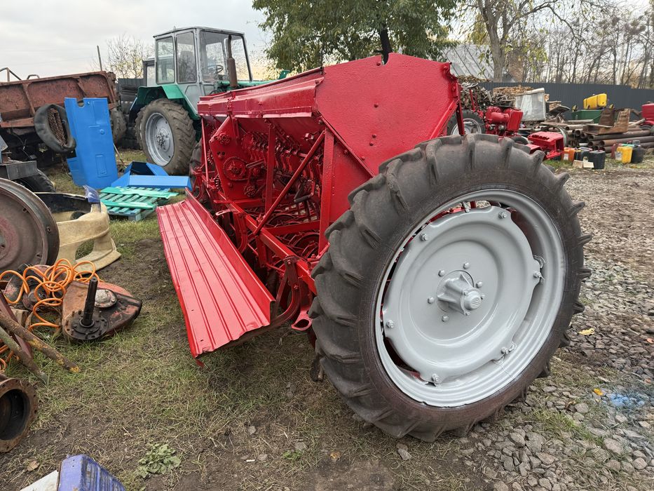 Сівалка зернова сз 3/6 робочий стан