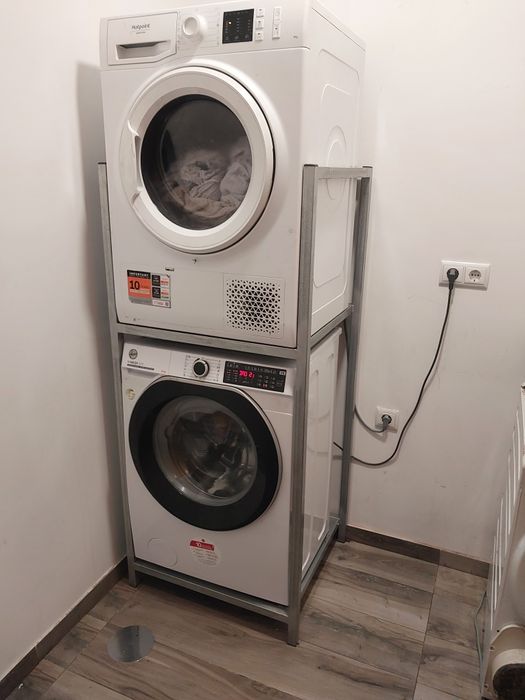 Suportes para máquinas e estendais com rodas