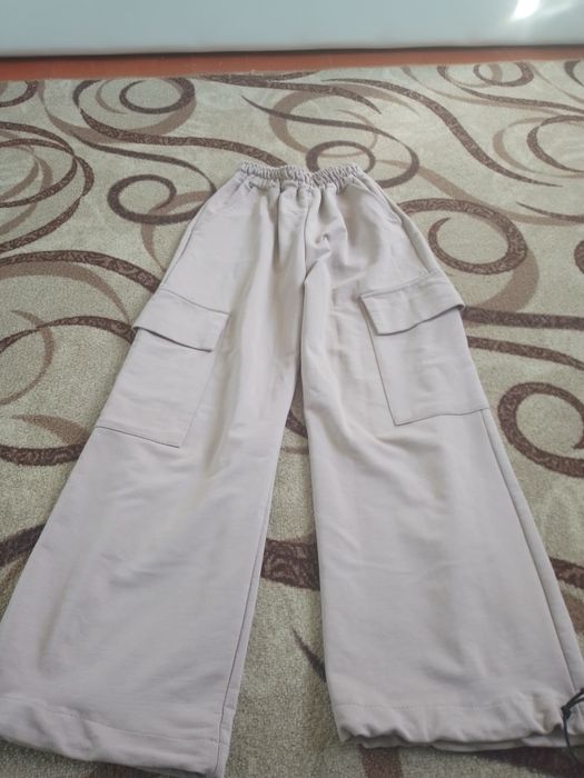 Продам штани на дівчинку