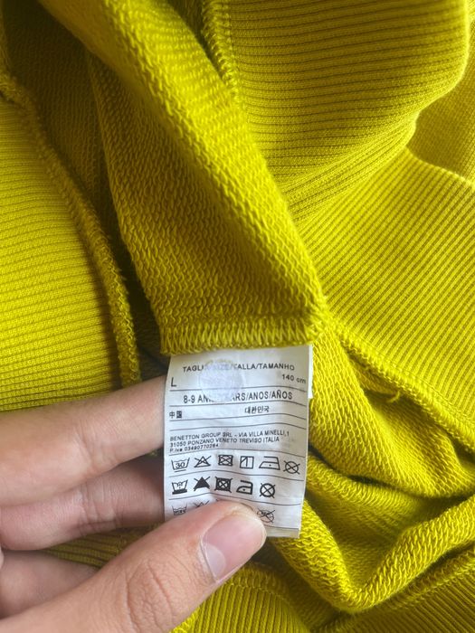 Camisola Com Carapuço e Bolso Amarela BENNETON Rapaz