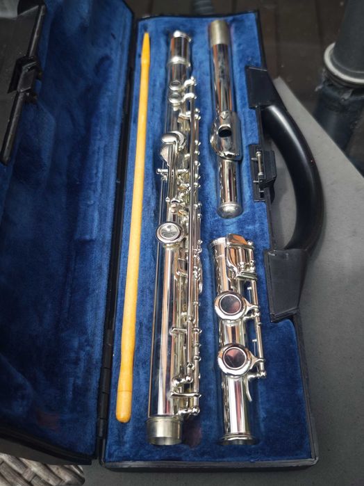 Flet firmy Buffet Crampon & Cie a Paris w twardym futerale