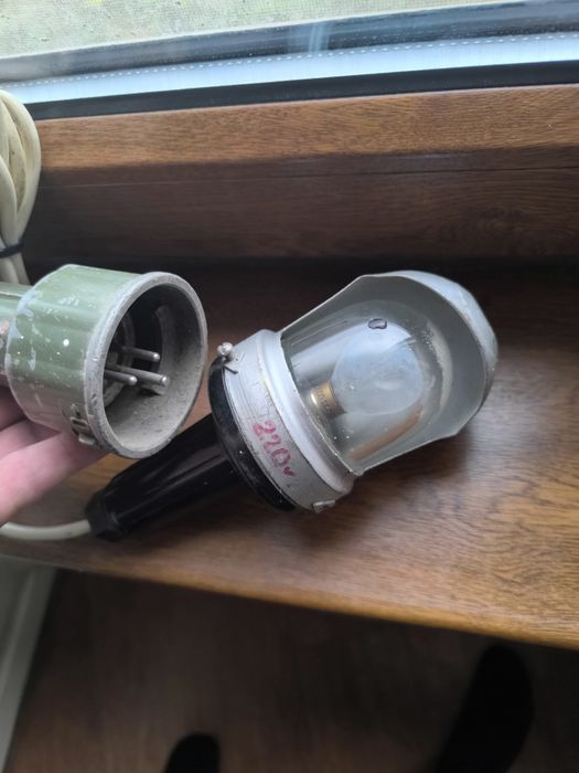 Продам удлинитель под лампочку 12 в или 24