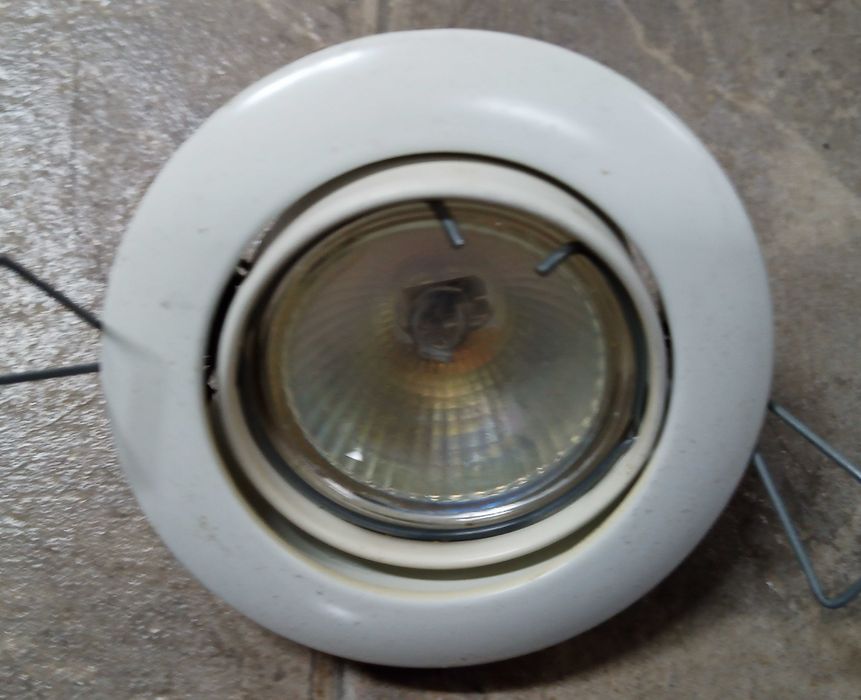 Aros lâmpadas de embutir + Transformadores.