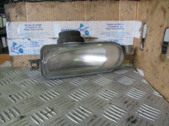 Farol nevoeiro frente esquerdo FORD Escort VI Sedan (GAL, AFL)
