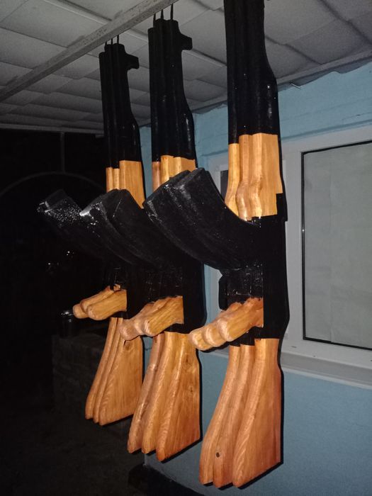 Полноразмерные макеты АК 47