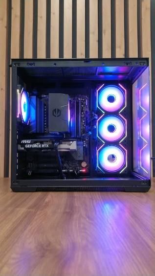 Komputer do gier_ Ryzen 7 8700_RTX 5060 8GB_32GB DDR5_SSD 1TB M.2 36Gw