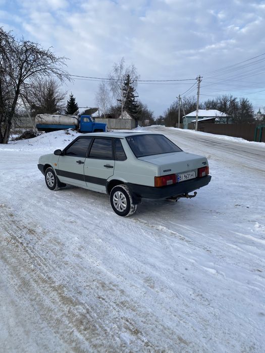 Продам гарну 99.