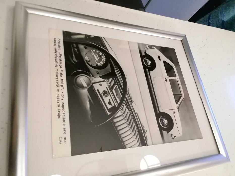 FIAT 126P - zdjęcie z okresu PRL u oryginał