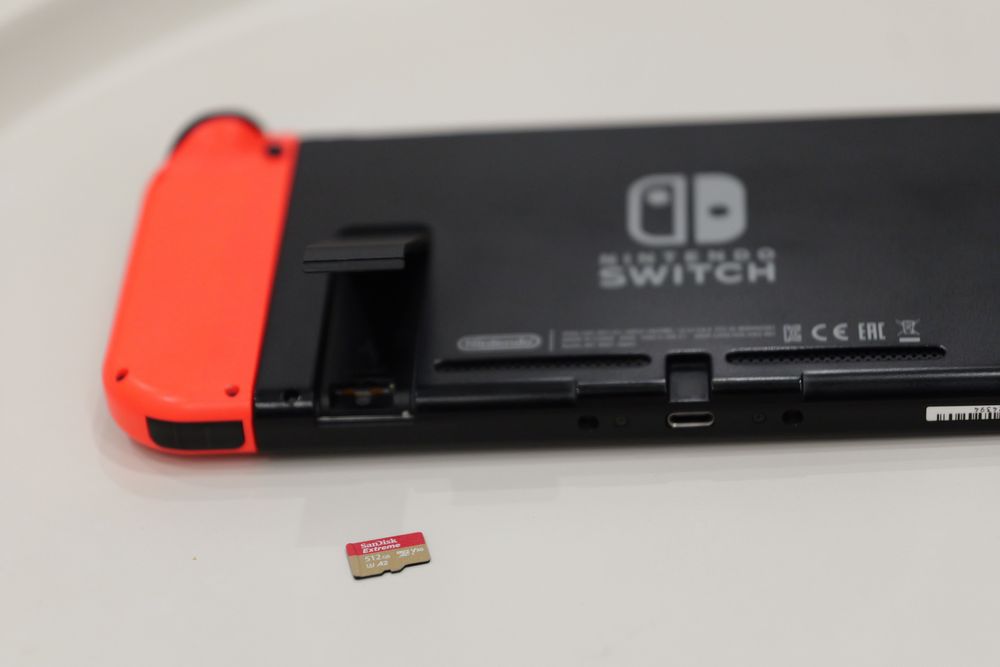 Nintendo Switch V1 Desbloqueada – 512GB – Impecável