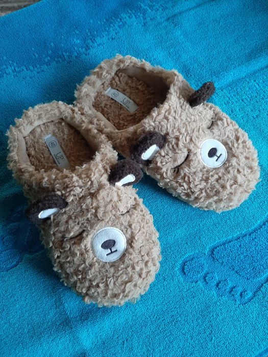 Тапочки жіночі  хутряні ведмедики р.40.Ціна 400грн.