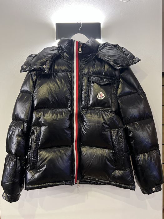 Kurtka Moncler Montbeliard Down jacket size 3