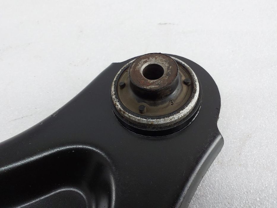 Braço de suspensão frente direito RENAULT Twingo III (BCM_)