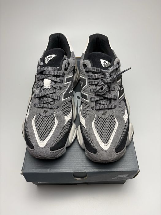 New Balance 9060 Grey