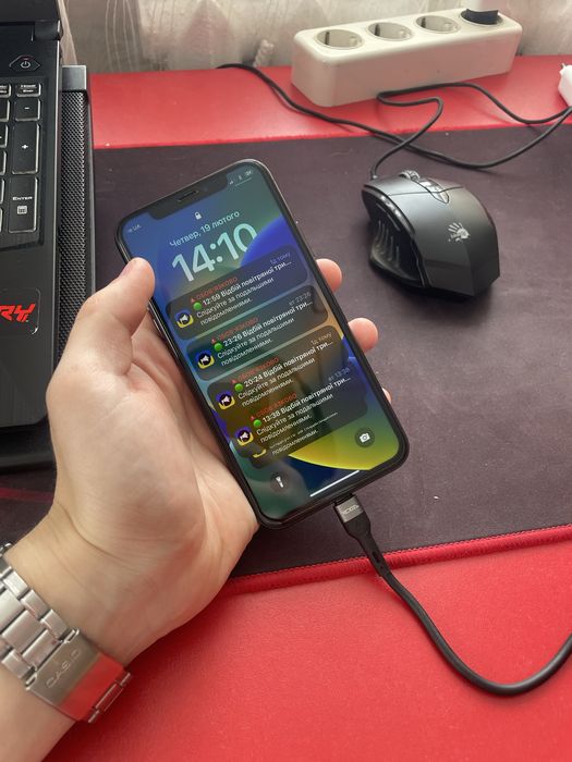 Продам айфон 10 (X) 256 gb