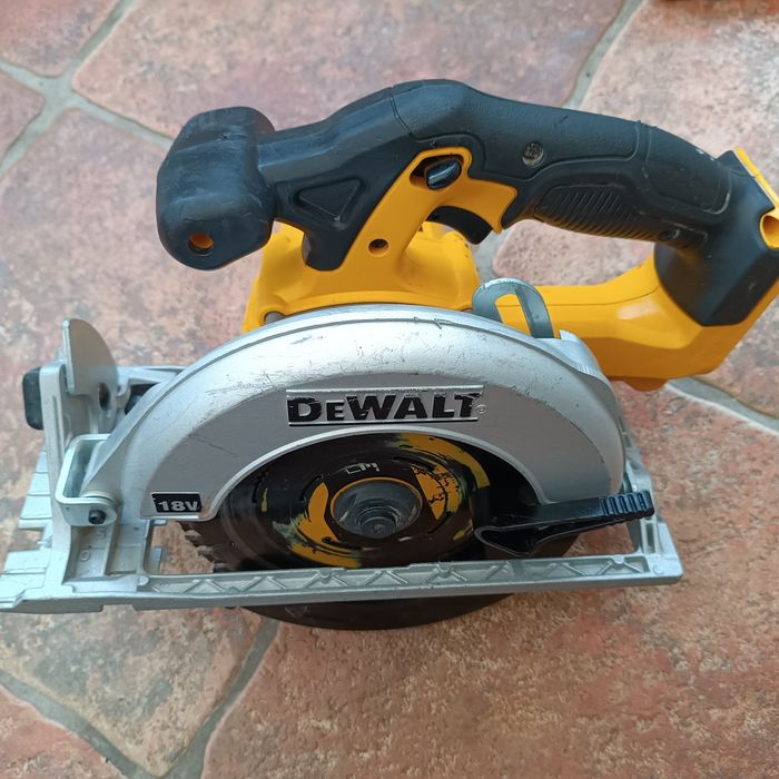 Пила циркулярна DeWalt dcs 391(2025)