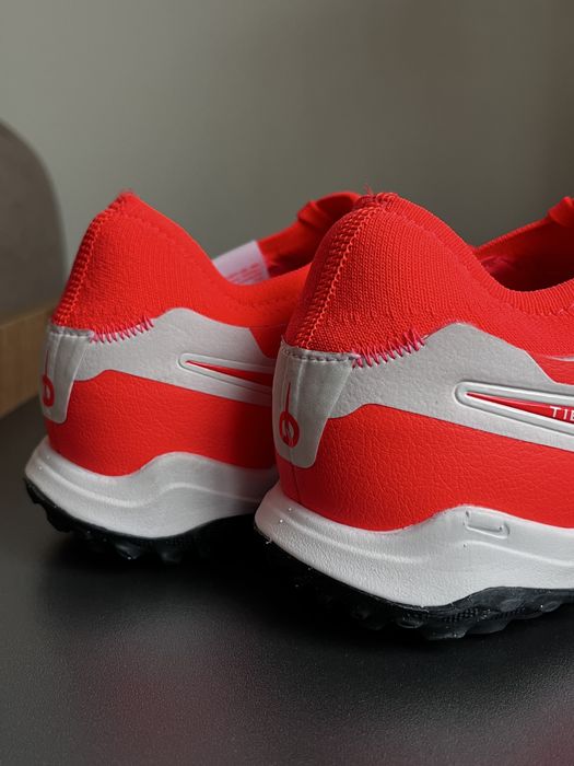 Nike Tiempo Legend 10 Pro оригінал сороконіжки 38.5-40 нові DV4336-800