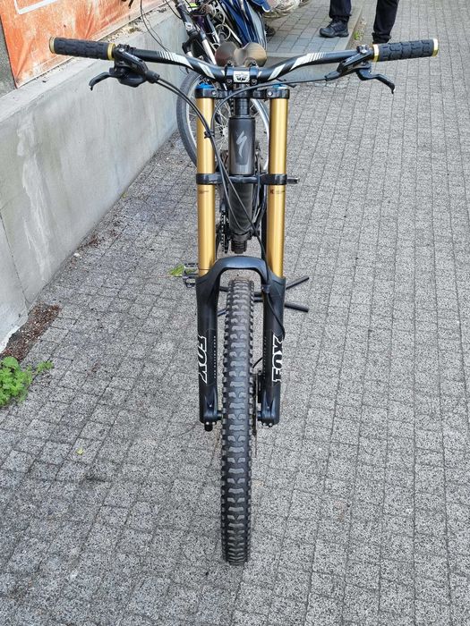 Specialized Demo 8